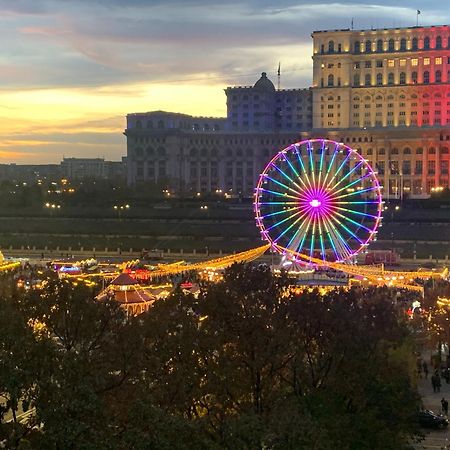 Chic Apartment Piata Constitutiei - View From The Balcony To The Palace Of Parliament Bucarest Exterior foto